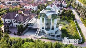 Коттедж 1070м&sup2;, 5-этажный, участок 20 сот.  