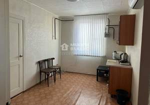 Дом 80м&sup2;, 2-этажный, участок 10 сот.  