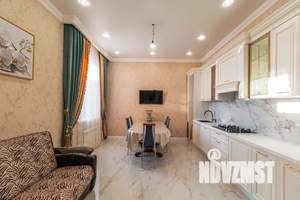 Коттедж 252м&sup2;, 2-этажный, участок 5 сот.  