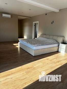 Дом 237м&sup2;, 2-этажный, участок 8 сот.  