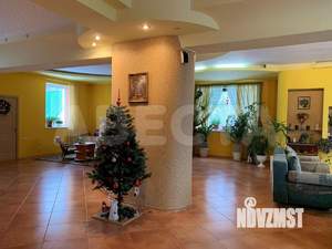 Коттедж 388м², 2-этажный, участок 20 сот.  