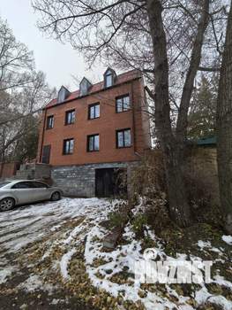 Дом 200м², 2-этажный, участок 10 сот.  