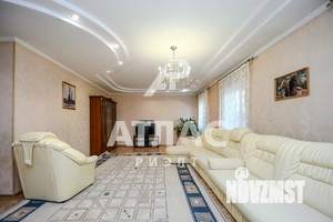 Дом 176м&sup2;, 2-этажный, участок 4 сот.  