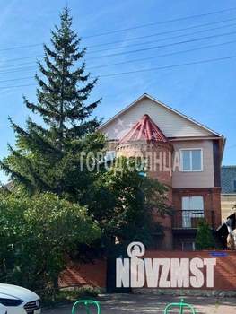 Коттедж 301м², 3-этажный, участок 2 сот.  