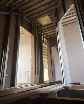 Дом 153м&sup2;, 2-этажный, участок 6 сот.  