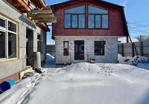 Дом 83м&sup2;, 2-этажный, участок 5 сот.  