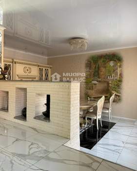 Дом 247м&sup2;, 2-этажный, участок 9 сот.  