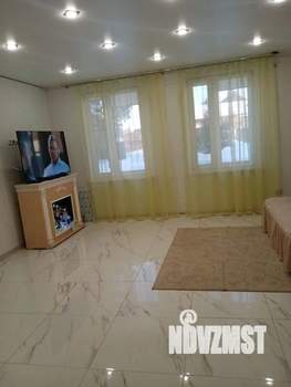 Дом 210м&sup2;, 2-этажный, участок 4 сот.  