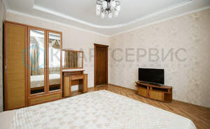 Дом 384м&sup2;, 3-этажный, участок 7 сот.  