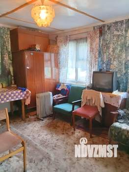 Дом 33м², 2-этажный, участок 6 сот.  