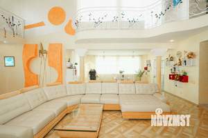 Дом 800м², 3-этажный, участок 20 сот.  