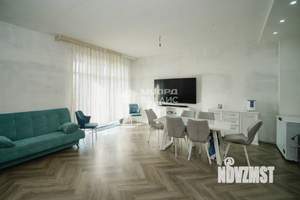 Таунхаус 260м², 2-этажный, участок 3 сот.  