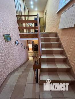 Коттедж 260м², 2-этажный, участок 8 сот.  