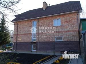 Дом 304м², 2-этажный, участок 8 сот.  