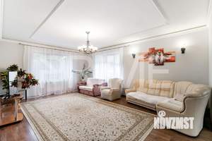 Коттедж 368м², 2-этажный, участок 18 сот.  
