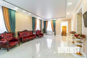 Коттедж 252м&sup2;, 2-этажный, участок 5 сот.  