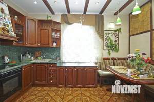 Дом 300м², 2-этажный, участок 7 сот.  