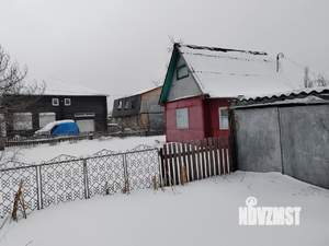 Дом 30м&sup2;, 2-этажный, участок 10 сот.  