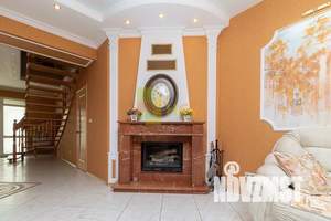 Таунхаус 323м&sup2;, 3-этажный, участок 5 сот.  