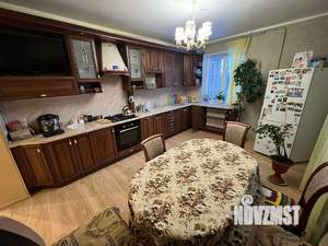 Коттедж 145м², 2-этажный, участок 6 сот.  