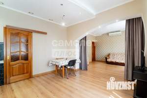 Коттедж 338м&sup2;, 2-этажный, участок 7 сот.  