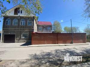 Коттедж 380м², 2-этажный, участок 4 сот.  