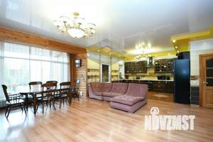 Таунхаус 440м&sup2;, 3-этажный, участок 6 сот.  