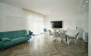 Дом 260м&sup2;, 2-этажный, участок 3 сот.  