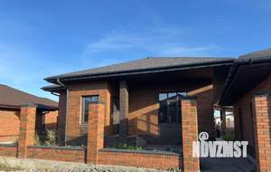 Коттедж 160м&sup2;, 1-этажный, участок 6 сот.  