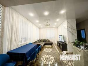 Коттедж 200м², 2-этажный, участок 6 сот.  