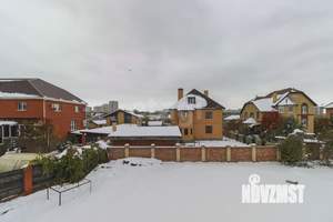 Дом 468м&sup2;, 3-этажный, участок 7 сот.  