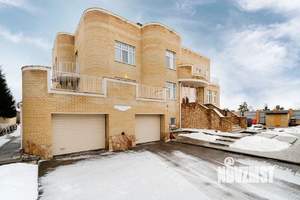 Коттедж 800м&sup2;, 3-этажный, участок 20 сот.  