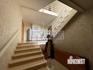 Коттедж 433м², 3-этажный, участок 11 сот.  