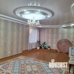 Коттедж 240м&sup2;, 3-этажный, участок 4 сот.  