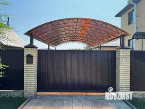 Коттедж 241м&sup2;, 3-этажный, участок 8 сот.  