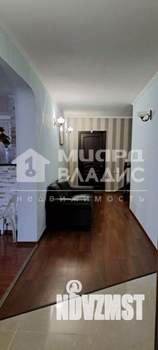 Дом 292м², 2-этажный, участок 8 сот.  