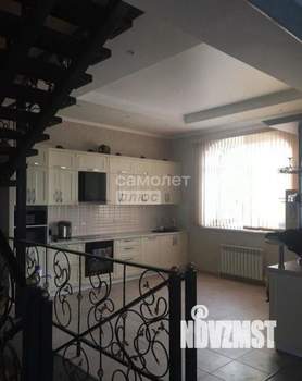 Дом 260м², 3-этажный, участок 5 сот.  