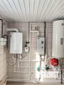 Дом 130м&sup2;, 2-этажный, участок 4 сот.  