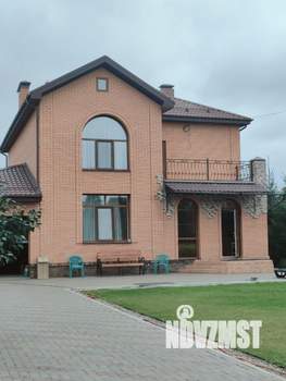 Коттедж 280м², 2-этажный, участок 9 сот.  