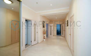 Дом 350м², 3-этажный, участок 8 сот.  