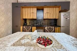 Дом 336м&sup2;, 3-этажный, участок 5 сот.  