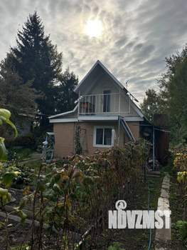 Дом 30м², 2-этажный, участок 5 сот.  