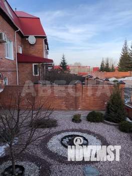 Коттедж 462м&sup2;, 3-этажный, участок 10 сот.  