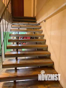 Дом 394м², 2-этажный, участок 4 сот.  