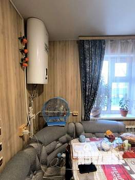 Дом 60м&sup2;, 2-этажный, участок 6 сот.  