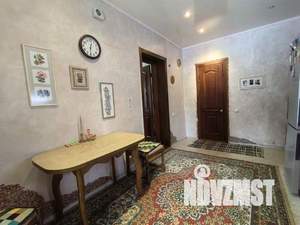 Дом 100м&sup2;, 2-этажный, участок 12 сот.  