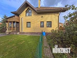 Коттедж 221м&sup2;, 2-этажный, участок 6 сот.  