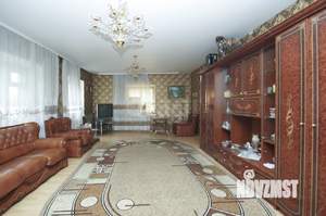 Дом 185м², 2-этажный, участок 4 сот.  