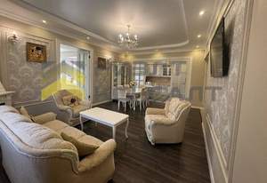 Дом 220м², 2-этажный, участок 5 сот.  