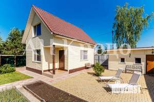 Дом 64м&sup2;, 2-этажный, участок 5 сот.  